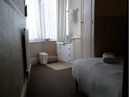 Brampton Guest house